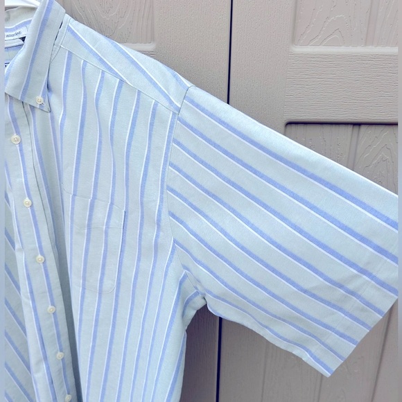L.L. Bean Striped Wrinkle Resistant Short Sleeve Shirt Size 17 - Picture 2 of 6